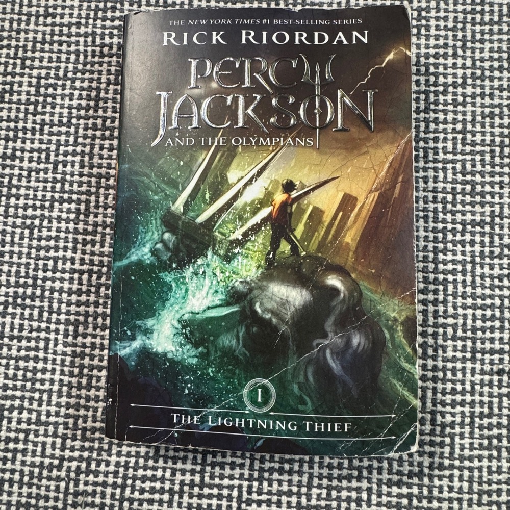 The Lightning Thief Percy Jackson and the Olympians Bk 1 Rick Riordan Paperback